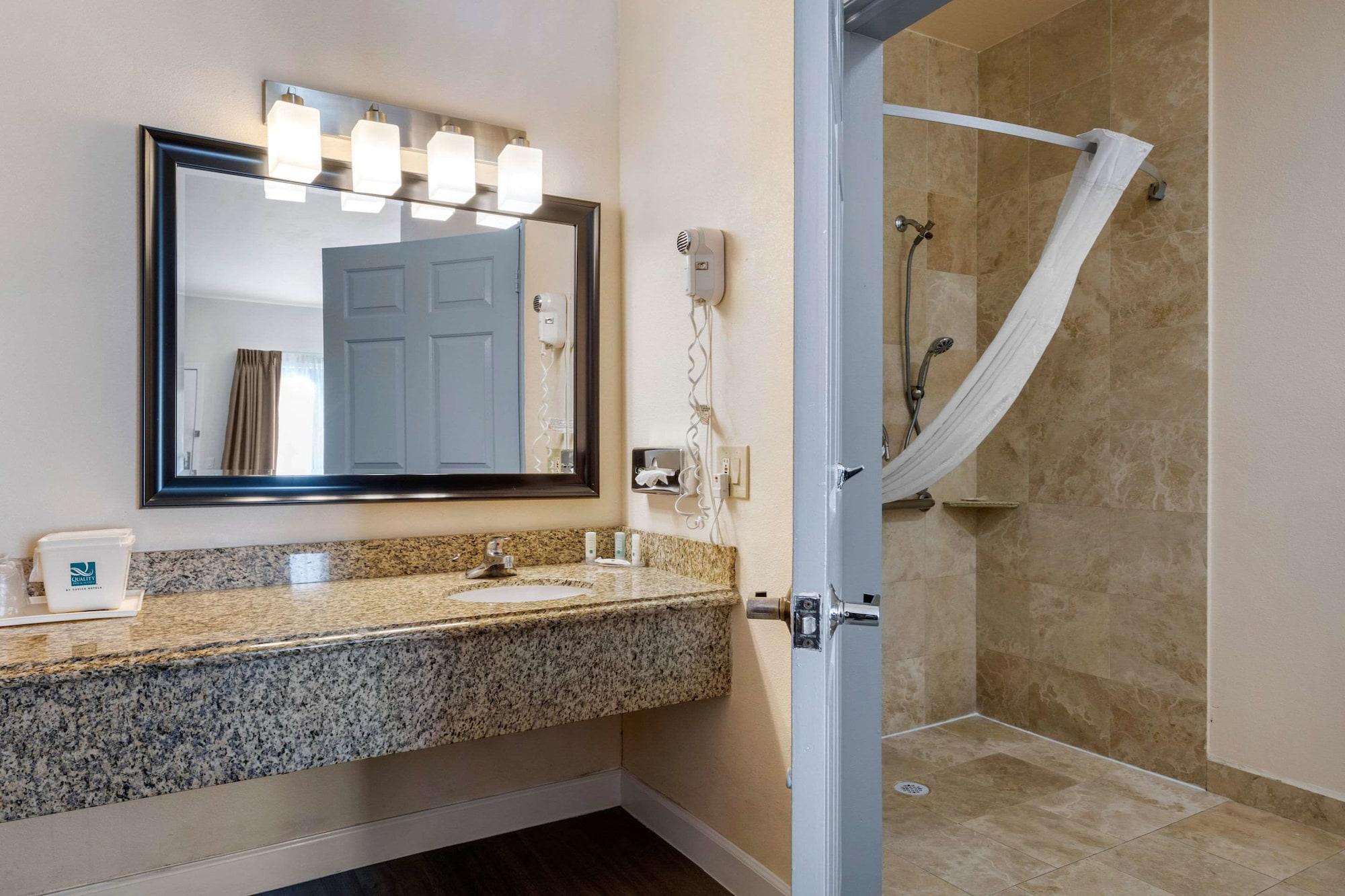 Quality Inn & Suites Huntington Beach Ngoại thất bức ảnh