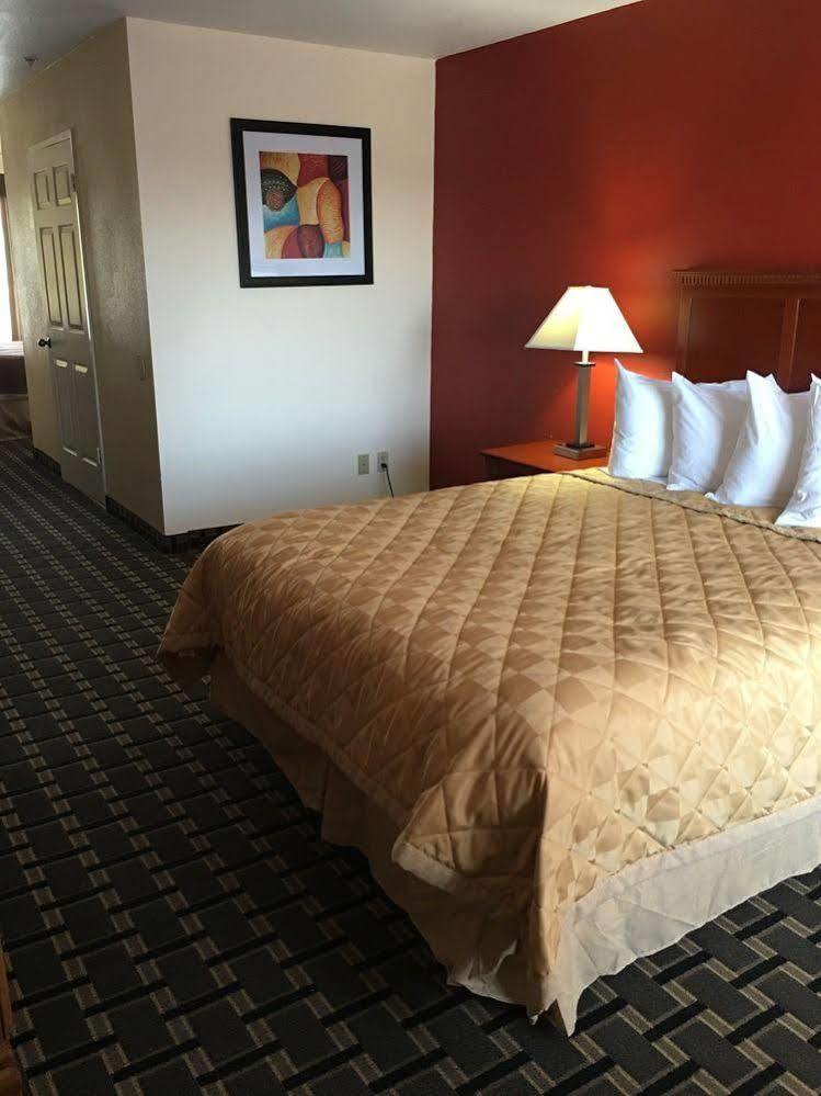 Quality Inn & Suites Huntington Beach Ngoại thất bức ảnh